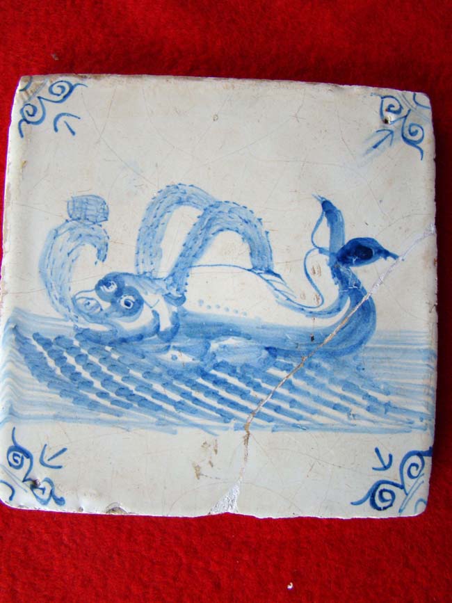 A 17th century Dutch Delft tile circa 1650 — image 3